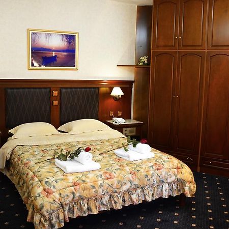 Tsamis Hotell Kastoria Exteriör bild