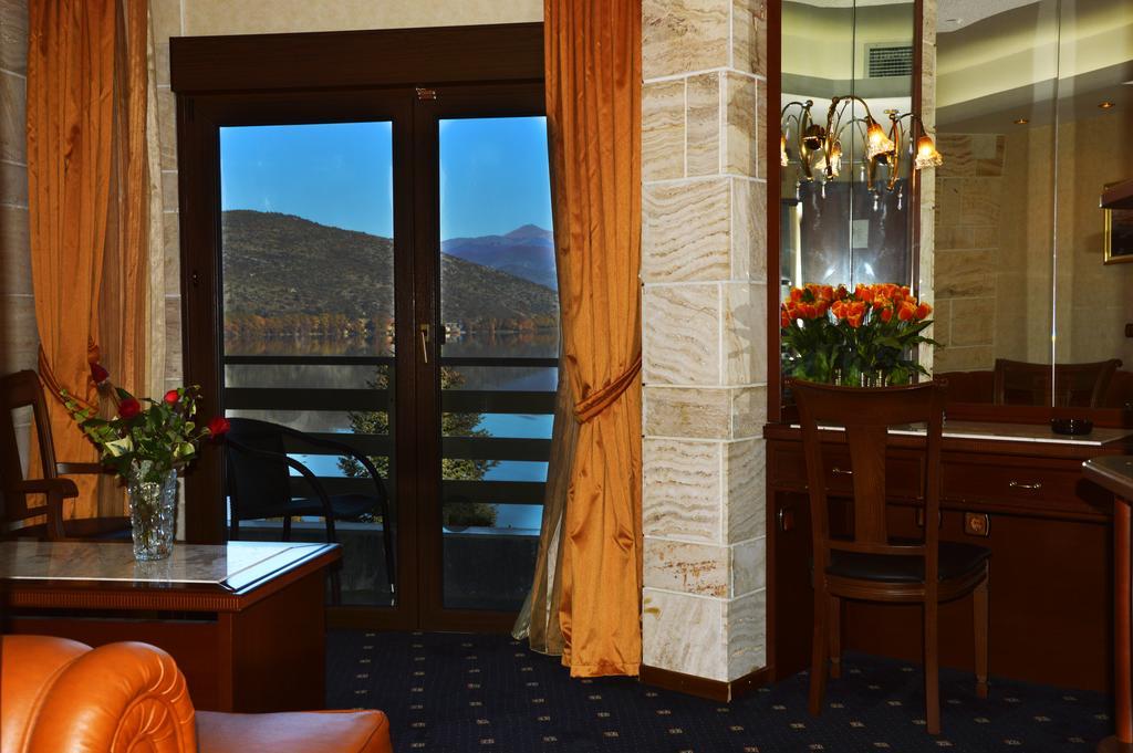 Tsamis Hotell Kastoria Exteriör bild